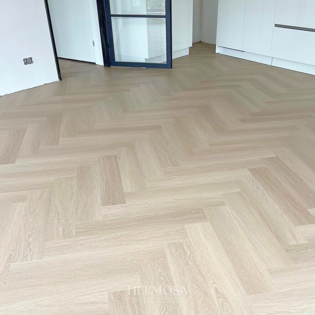 Julia licht naturel eiken PVC Visgraat